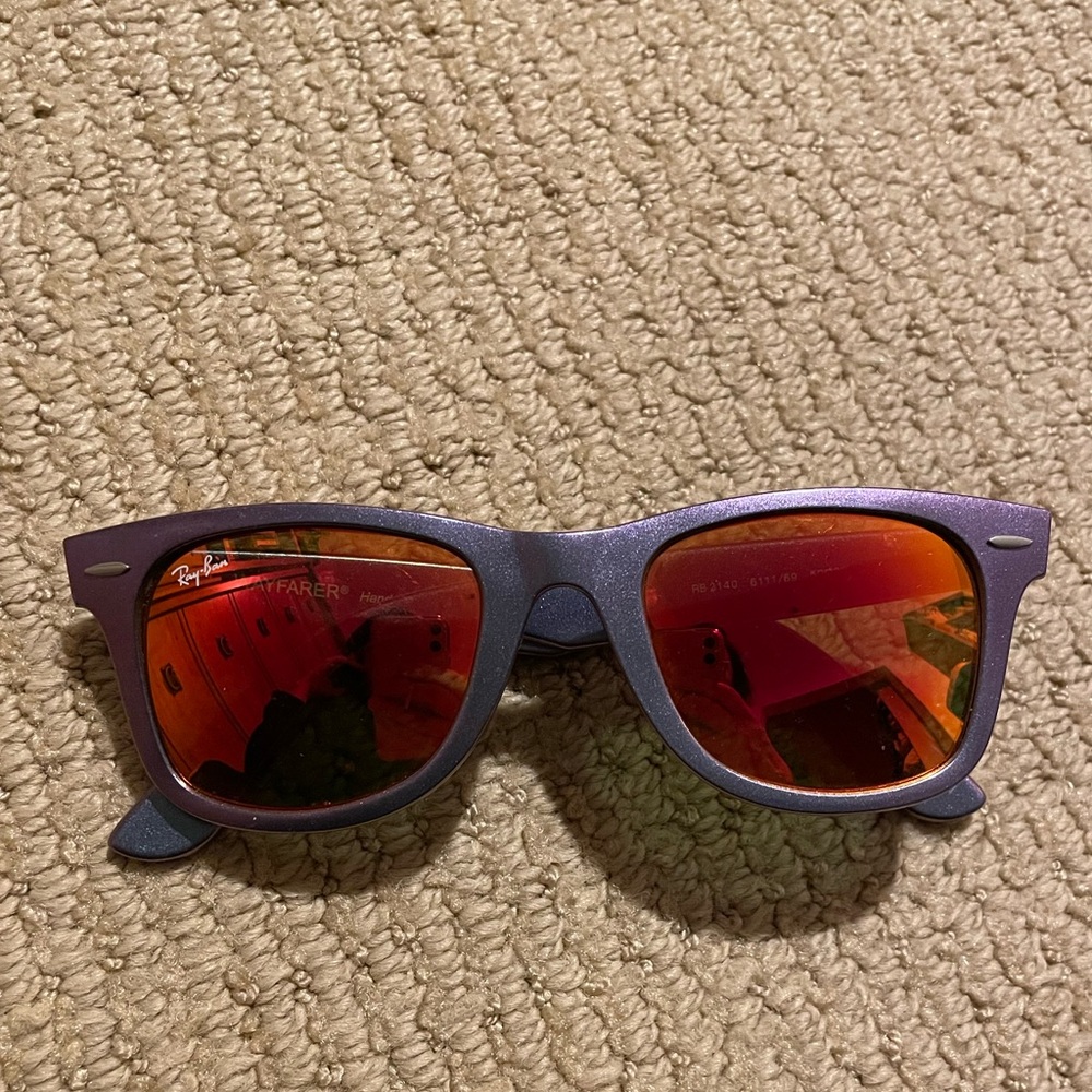 Ray-Ban Wayfarer Cosmo sunglasses